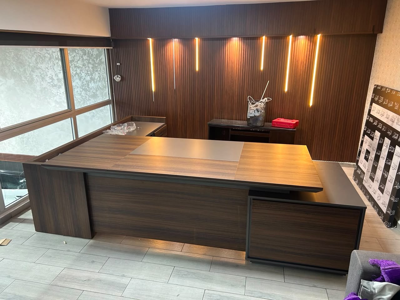 Bureau Exécutif en U